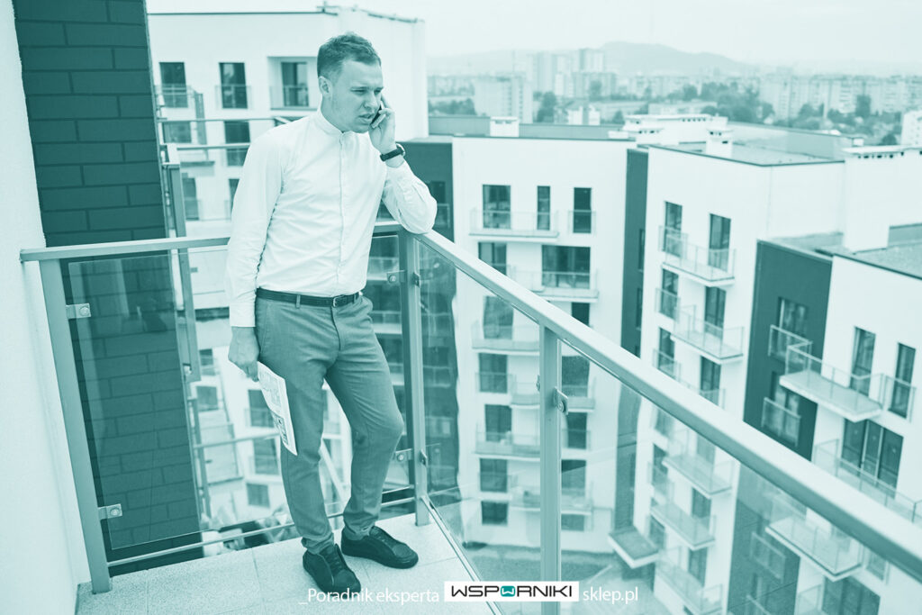 Problemy z odpływem skroplin z klimatyzatora – kapanie wody na elewację